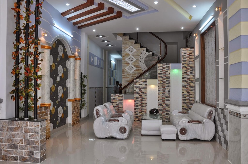 Bán nhà HXH Hồ Bá Kiện, P.15, Q.10, DT 3.4x16.8m, hướng Tây Bắc, giá 4.2 tỷ.