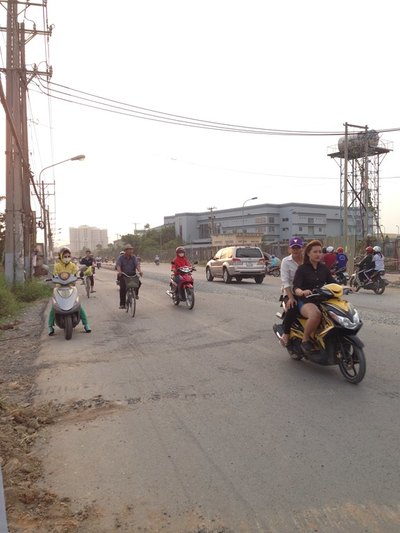 Bán đất ngay ngã 3 lã Xuân Oai-Lò Lu,sổ riêng hết rồi nha.sang tên ngay