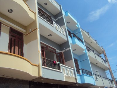 Cần bán dãy nhà mới, HXH Mễ Cốc, P.15, Q.8, 4,4x11m, 4PN, giá rẻ chỉ 1,5 tỷ