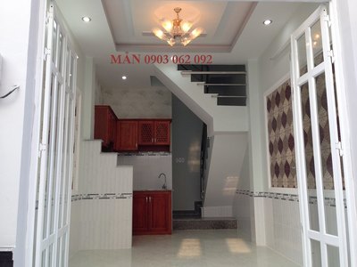 HOT - Chính chủ - Bán nhà phố Huỳnh Tấn Phát 3 tầng, hiện đại, giá 650tr