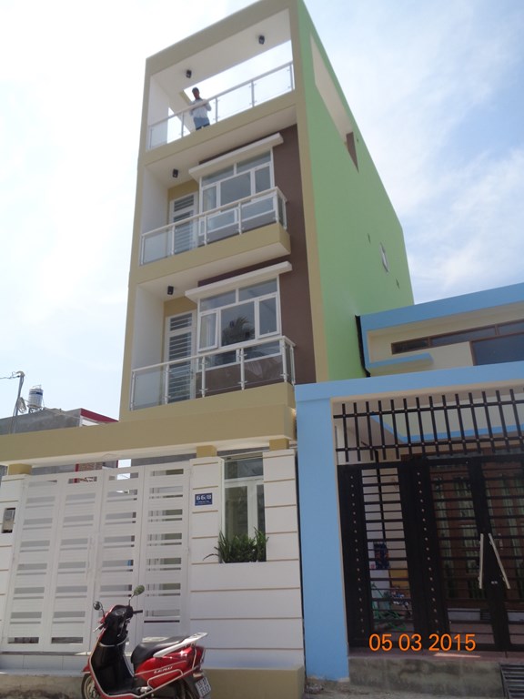 Bán nhà Đường Hiệp Bình, nhà 1T+2L, mái đúc, KDC đông, DTSD: 200m2, giá 2,45 tỷ