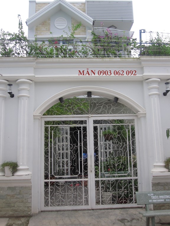 Bán gấp nhà phố cao cấp 4x20m (nở hậu 6m), 1 Trệt, 1 lầu, 3PN, giá 1.7 tỷ
