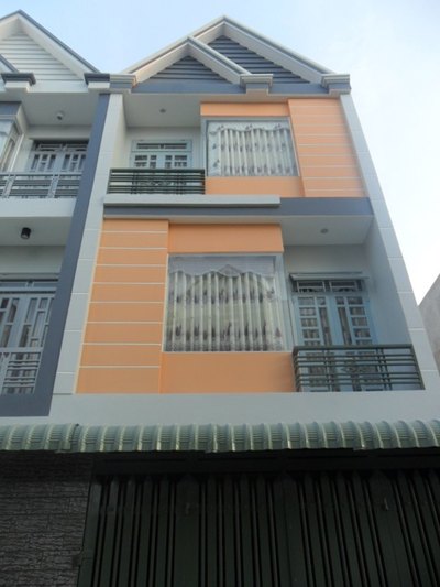 Bán nhà 1 trệt, 2 lầu, 5x12m, giá 1,65tỷ, HXH đường TCH05,P. TCH, Quân12