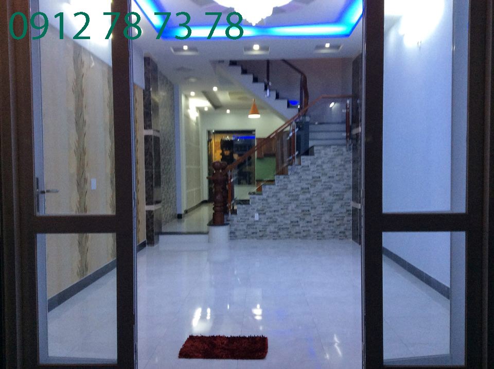 Bán Nhà Đường Dương Cát Lợi Giá 1.95 Tỷ, 4 Phòng Ngủ