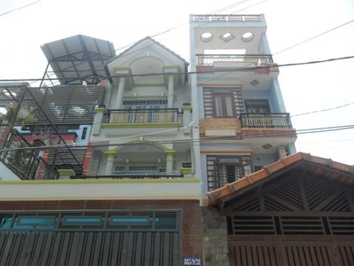 Bán nhà 1 trệt , 2 lầu, 4x20m, giá 2.3 tỷ, HXH đường 8m Nguyễn Ảnh Thủ, P. TCH, Q12