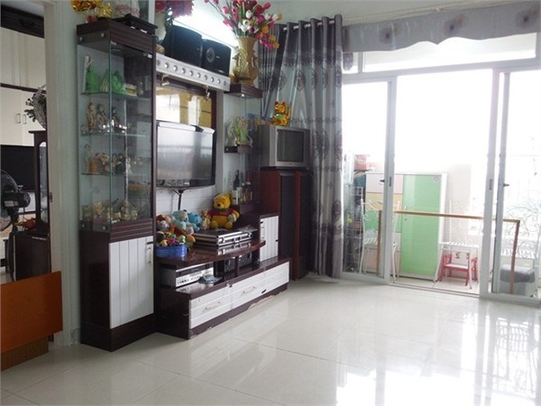 Tôi cần Bán căn hộ Sacomrel 584, 68m2, giá 1,1 tỷ, 2 phòng ngủ, 2 WC