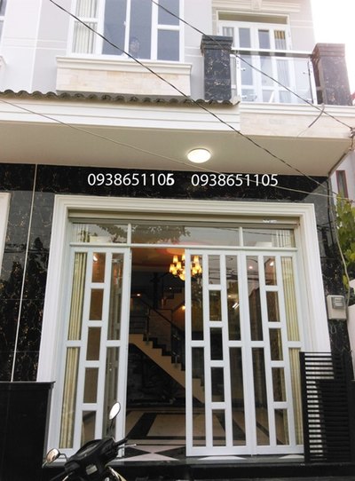 Chính chủ kẹt tiền bán tháo nhà 2 tầng DT 3.2m x 10m, đường trước nhà 6m, giá 740 triệu