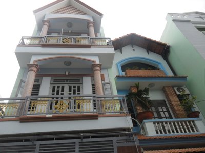 Bán nhà 1 trệt 2 lầu 4x15m giá 1.6 tỷ HXH đường Lâm Thị Hố(TCH5 cũ), P.TCH, Quận 12