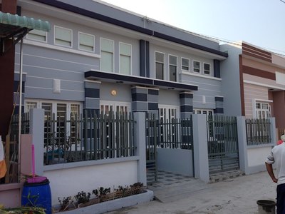 Cần tiền bán nhà Tỉnh lộ 10 - Bình Chánh 50m2 giá 300tr, thổ cư, sổ hồng
