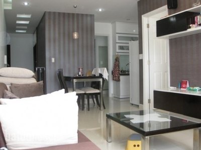 Bán nhà hẻm xe hơi gần ngã tư Hàng Xanh, đại học Hutech, dt:4x17, 1 lầu,sổ hồng, giá 3,25 tỷ