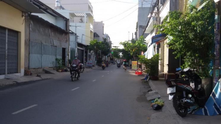 Đất Chính chủ khu Bà Hom quận Bình Tân 4.5x18m,giá 648 triệu.
