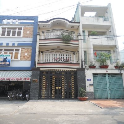 Bán nhà( đang cho thuê 5000 usd/tháng) DT:5x18 4 lầu giá 14.5 tỷ