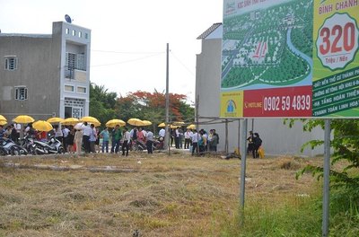 Bán đất ngay Bệnh viện đa khoa Sài Gòn giá chỉ 235 tr/nền 5x16m, shr