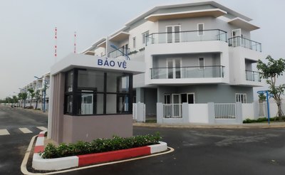 Bán nhà mới xây, khu dân cư hiện hữu. giá 2.5/ 157 m2, chiết khấu 200 triệu