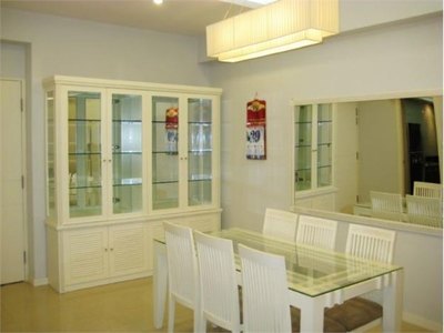 Cần bán gấp căn hộ chung cư Ehome 2, 64 m2, lô C giá 820 triệu
