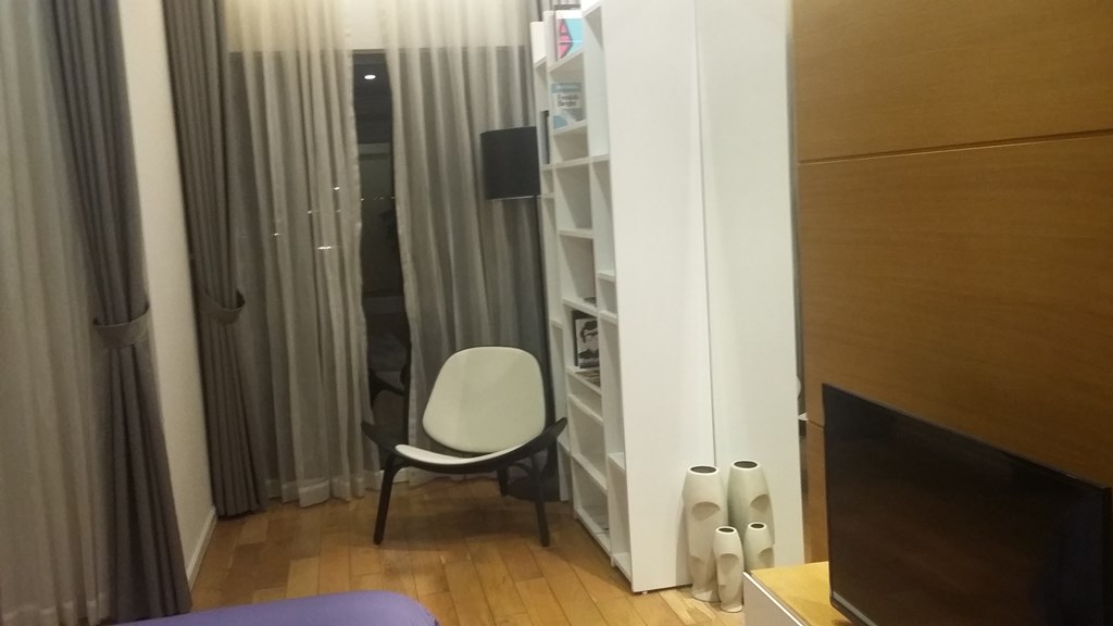 Bán nhà mặt tiền Hoa Sứ, 64m2, giá 9.2 tỷ (TL)