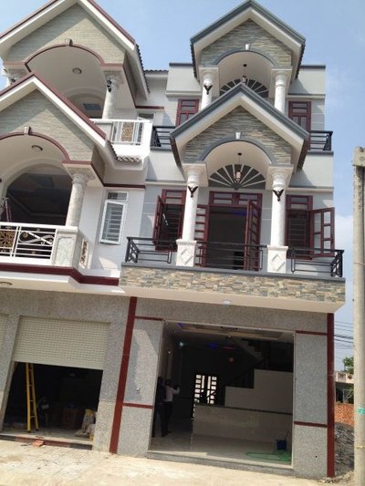 Cần tiền bán gấp nhà đường 3 Tháng 2 - Quận 10. DT : 5.5x 14 m