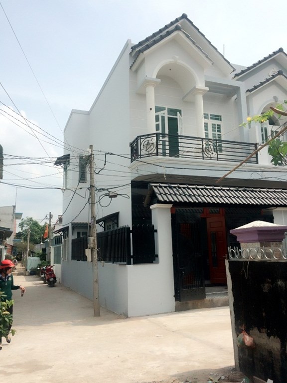 Bán nhà sổ hồng mới xây phường thạnh lộc quận 12