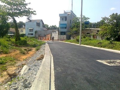 Đất thổ cư giá rẻ mặt tiền đường lê văn chí, giá chỉ 860 tr/nền.