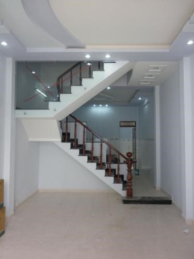 Bán nhà giá hấp dẫn Trần Văn Hoàng, P.9, Q. Tân Bình, DT 4x11m, hướng Tây, giá 3.3 tỷ/TL.