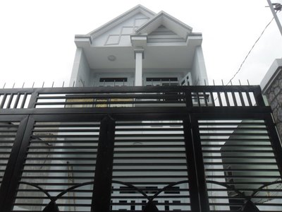 Bán nhà 1 trệt, 1 lầu, 4,5x15m, giá 1,25tỷ, HXH đường QL1A,P. TA, Quân 12