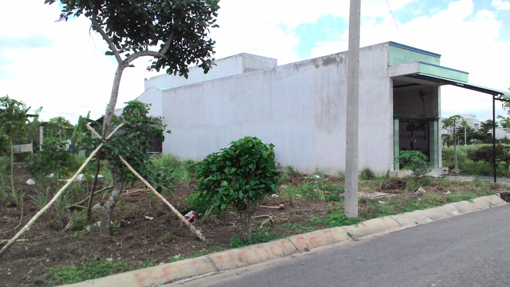 Bán Đất chính chủ sổ đỏ trao tay chỉ 200 triệu