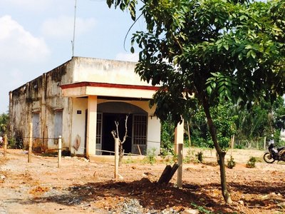 Nhà nát 4x14 ngay MT Lê Văn Việt - Làng Tăng Phú, SHR, giá 600tr