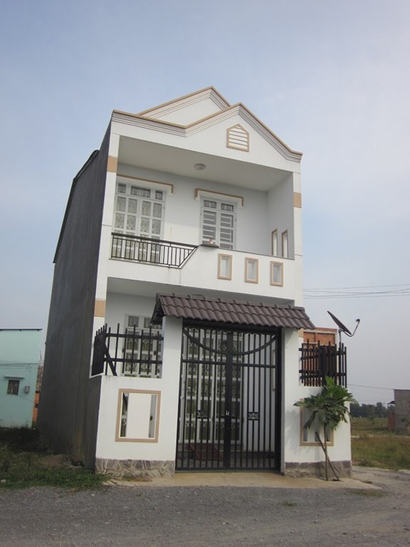 Bán gấp nhà 1 lầu sổ hồng riêng- Hóc Môn, giá 430tr .Cho trả góp.