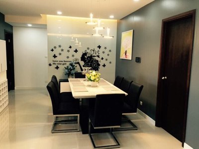 Bán gấp Sunrise city 76 m2, giá rẻ 2.950 tỷ, nhà hoàn thiện.