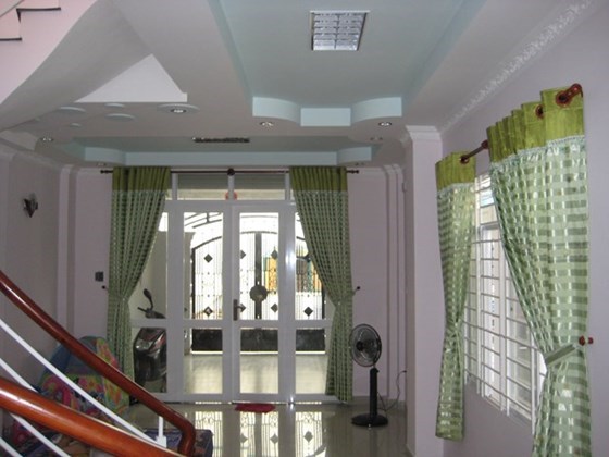 Bán nhà Q9, ngay nút cao tốc Long Thành DT 5x15m, 2 lầu, giá 2.6tỷ TL