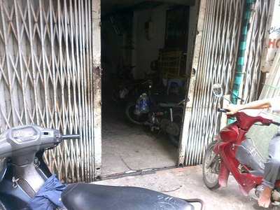 Cần tiền kinh doanh bán gấp nhà phố đường Thích Quảng Đức P5 Phú Nhuận