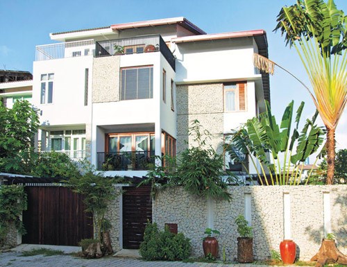 Bán nhà Mặt Tiền Trường Sơn.Q10