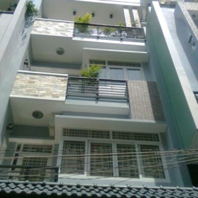 Bán nhà MT Ngô Gia Tự, P4, Q10.