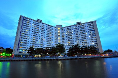 Bán gấp căn hộ chung cư Miếu Nổi, nhà đẹp, giá rẻ