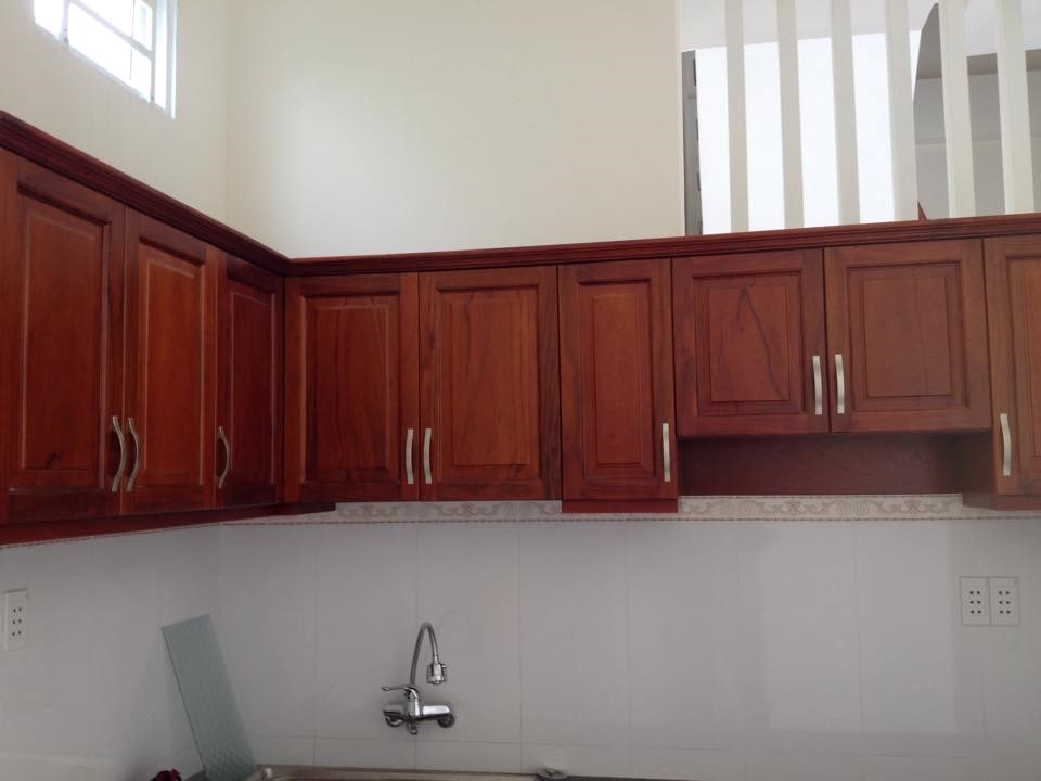 Bán nhà mặt tiền 2 lầu đường Đỗ Xuân Hợp 4,9 tỷ/108m2