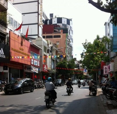 Bán nhà cắt góc hai mt Trần Khắc Chân, p. Tân Định, Q1, dtkv: 9x24m nở hậu 2 lầu