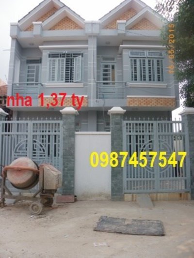 Nhà mới DT 4m x 18m, SHR, Hà Huy Giáp Quận 12 (1,37 tỷ)