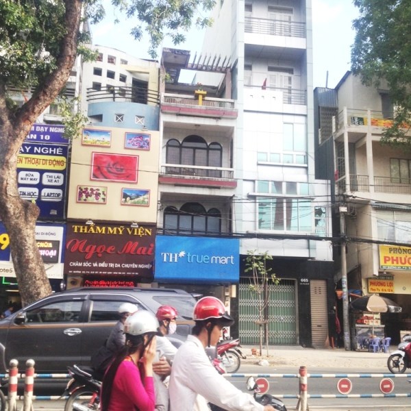 Bán nhà mặt tiền đường 3/2, P.6, Q.10 3,56m x17,8m , trệt+3 lầu,+ 1ST