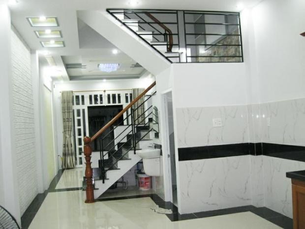 Cần bán nhà hẻm xe hơi đường Đặng Văn Ngữ, 4.5x19m, 3.5 lầu, giá 5.4 tỷ