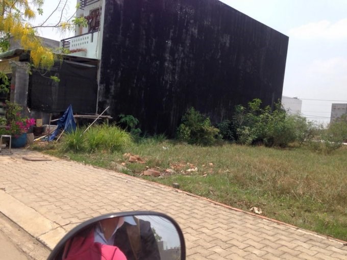 Đất thổ cư 2 nền 1 sổ DT 4mx15m, giá 450tr/nền. Công chứng bao sang tên ngay