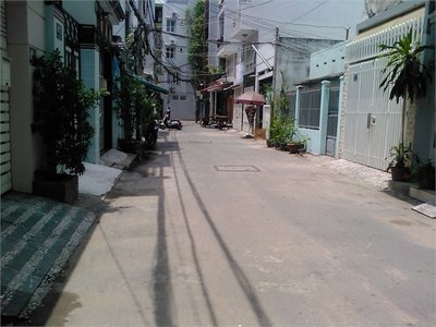 Bán nhà Đường Tô Hiến Thành,Q.10. DT: 4x15 -1 trệt 3 lầu st, khu cao cấp