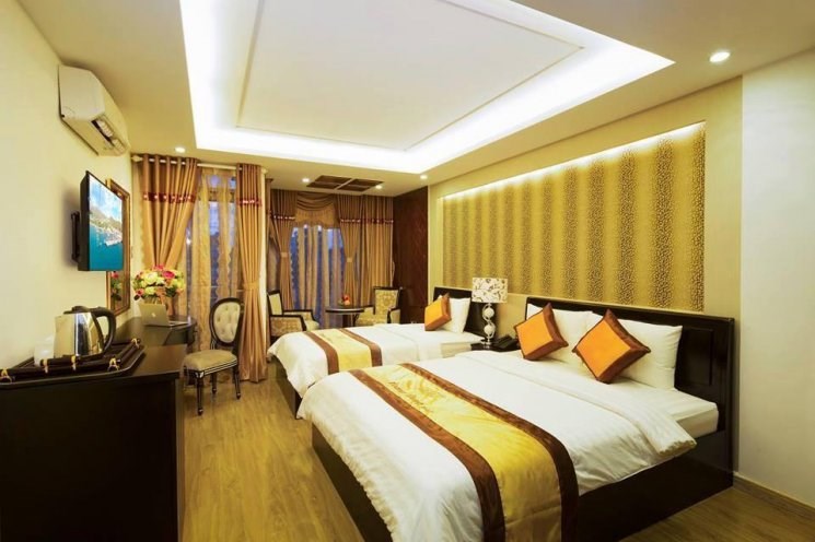 Bán KS phường Bến Nghé, diện tích 8m x 10m, trệt, 4 lầu, 9 phòng, giá bán 18 tỷ