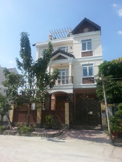 Cần bán gấp căn BT khu nội bộ đg Lê Hồng Phong - Q10. DT 9x28, NH 12.5m