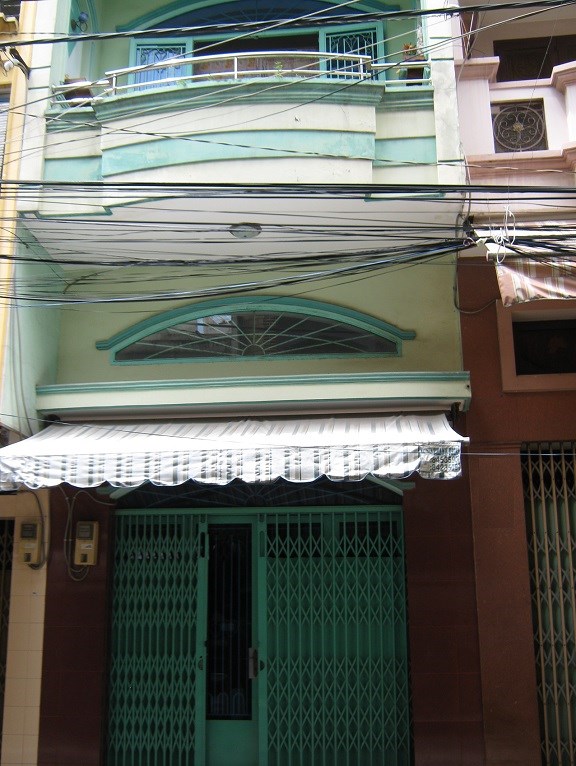 Bán nhà hxh Hoàng Văn Thụ, P.2, TB,. Dt: 4x11,3m