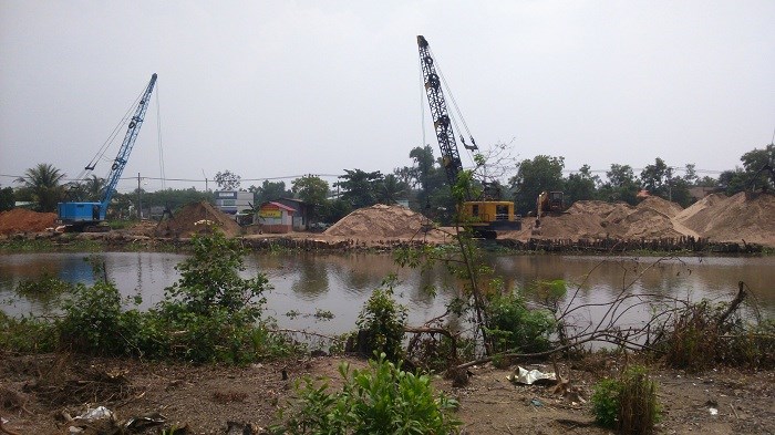 Đất Ngã Tư Bà Hom * Bình Chánh *_ Thổ Cư _Chính Chủ 180triệu/Nền