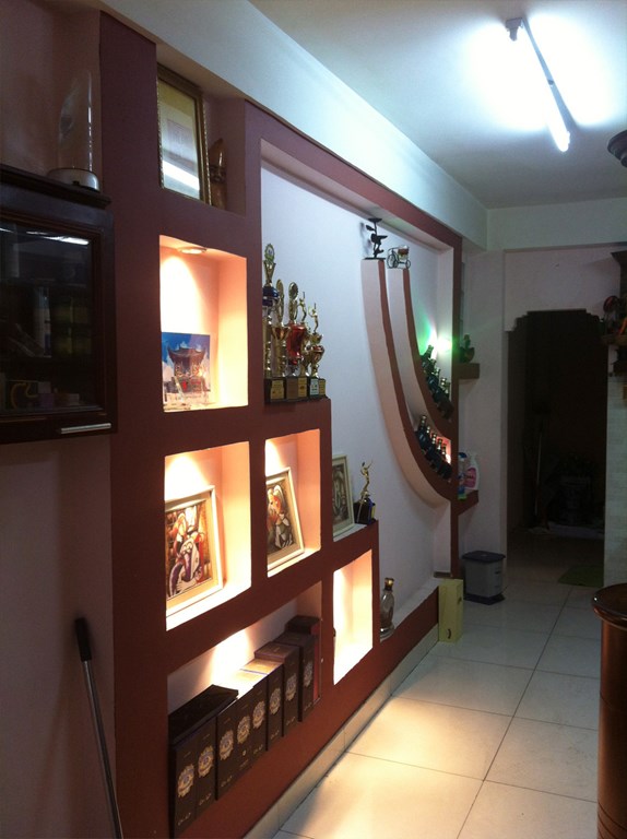 Bán nhà hẻm đường Lạc Long Quân, DT 3,2x6,7, nhà 1 lầu, giá 1,15 tỷ.