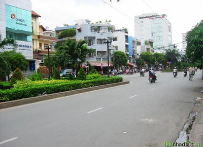 Bán nhà HXH Mạc Đỉnh Chi quận 1. DT: 6 x 15m.