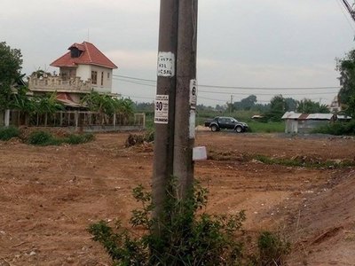 Đất vị trí đẹp liền kề khu du lich Suối Tiên