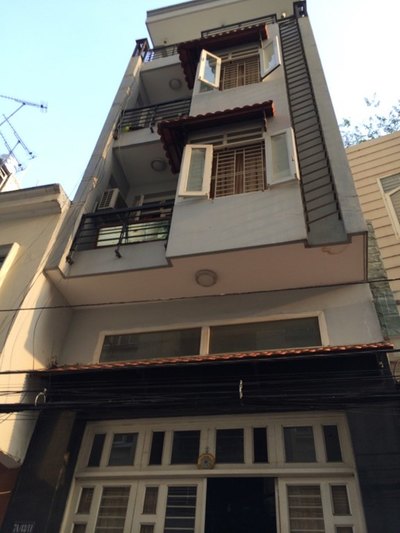 Bán nhà Nguyễn Duy Dương, P9, Q10, DT: 3.4x15, 2Lầu, 3.7 tỷ