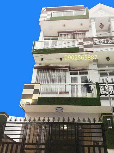 Bán nhà đẹp 4 tầng, có hồ bơi, thiết kế độc đáo, 4m x 17m, 6 PN, hẻm xe hơi